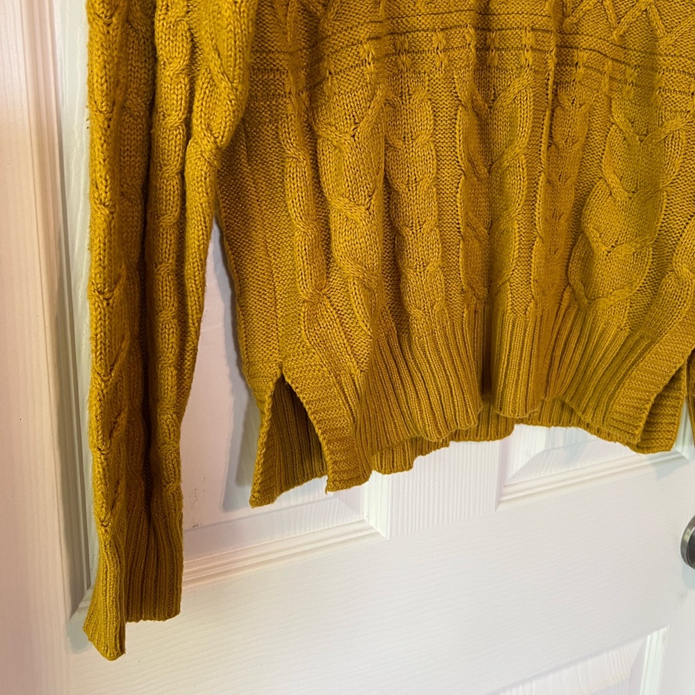 Sweater bundle - Picture 6 of 9